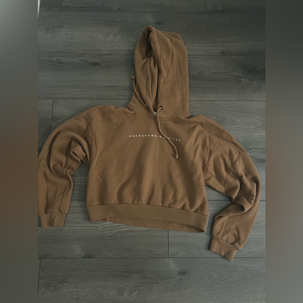 Abercrombie and Fitch (Soft A&F Collection) Crop Hoodie!